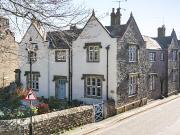 4 bedroom end of terrace house for sale