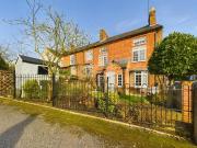 4 bedroom end of terrace house for sale