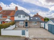 4 bedroom end of terrace house for sale