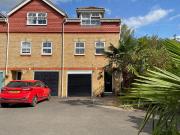 4 bedroom end of terrace house for sale