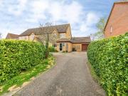 4 bedroom end of terrace house for sale