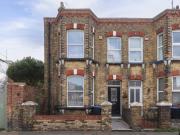 4 bedroom end of terrace house for sale