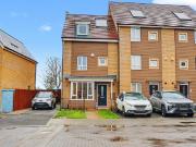 4 bedroom end of terrace house for sale