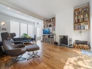 4 bedroom end of terrace house for sale