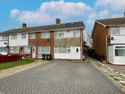 4 bedroom end of terrace house for sale