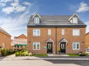 4 bedroom end of terrace house for sale