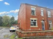 4 bedroom end of terrace house for sale