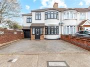 4 bedroom end of terrace house for sale