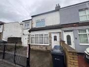 4 bedroom end of terrace house for sale