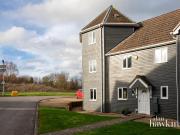 4 bedroom end of terrace house for sale