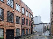 4 bedroom end of terrace house for sale