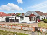 4 bedroom end of terrace house for sale