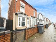 4 bedroom end of terrace house for sale