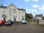 4 bedroom end of terrace house for sale