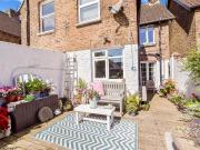 4 bedroom end of terrace house for sale