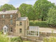 4 bedroom end of terrace house for sale