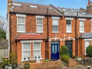 4 bedroom end of terrace house for sale