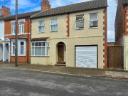 4 bedroom end of terrace house for sale