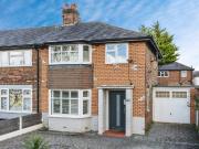 4 bedroom end of terrace house for sale