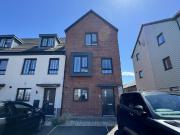 4 bedroom end of terrace house for sale