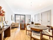 4 bedroom end of terrace house for sale