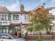 4 bedroom end of terrace house for sale