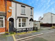 4 bedroom end of terrace house for sale