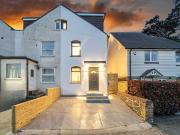 4 bedroom end of terrace house for sale