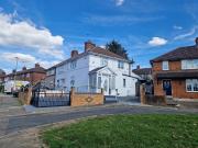 4 bedroom end of terrace house for sale