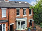 4 Bedroom End Of Terrace House For Sale In Bedford