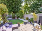 4 bedroom end of terrace house for sale in Crofthill...