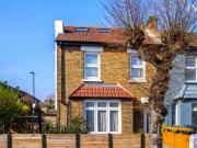 4 Bedroom End Of Terrace House For Sale In Croydon