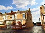4 bedroom end of terrace house for sale in Findon Hill...