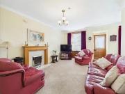 4 Bedroom End Of Terrace House For Sale In Glenisla,...