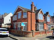 4 bedroom end of terrace house for sale in Gore Park...