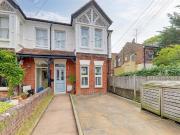 4 bedroom end of terrace house for sale in Harrow Road,...