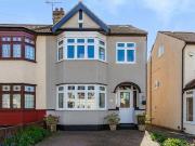 4 Bedroom End Of Terrace House For Sale In Hornchurch