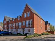 4 bedroom end of terrace house for sale in Lamarsh Road,...