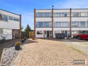 4 bedroom end of terrace house for sale in Leyburn...
