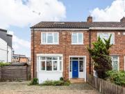 4 Bedroom End Of Terrace House For Sale In London