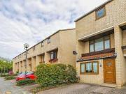 4 bedroom end of terrace house for sale in North...
