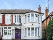 4 Bedroom End Of Terrace House For Sale In Palmers...