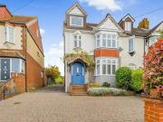 4 Bedroom End Of Terrace House For Sale In Portsmouth