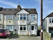 4 Bedroom End Of Terrace House For Sale In Potters Bar,...
