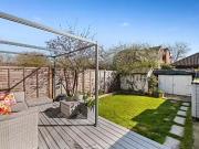 4 Bedroom End Of Terrace House For Sale In Ref: Gk...