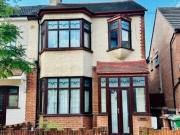 4 Bedroom End Of Terrace House For Sale In Romford, Essex