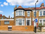 4 bedroom end of terrace house for sale in Stanger Road,...