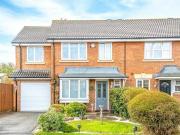 4 Bedroom End Of Terrace House For Sale In Swindon,...
