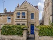 4 bedroom end of terrace house for sale in Trafalgar...