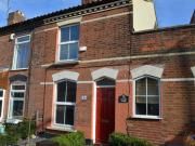 4 bedroom End of terrace house To Let